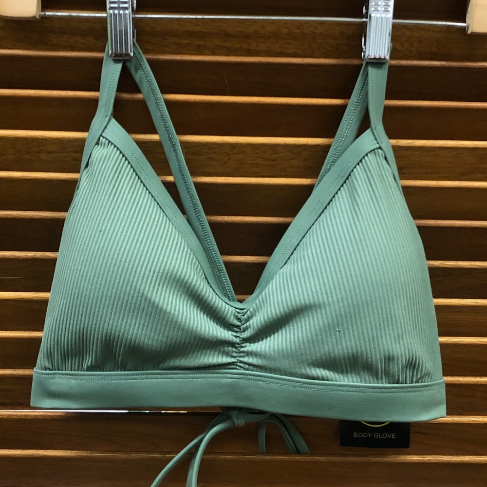 NWT bikini top